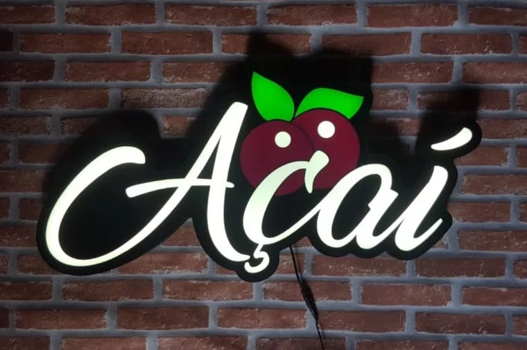  - FLETSIGN - Cenografia & Retail Media