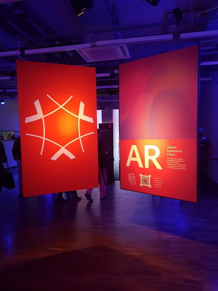  - FLETSIGN - Cenografia & Retail Media